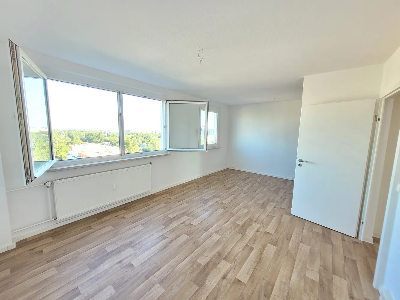 4 Zimmer Wohnung mit 60 m² in Halle (Saale) – Bild 1