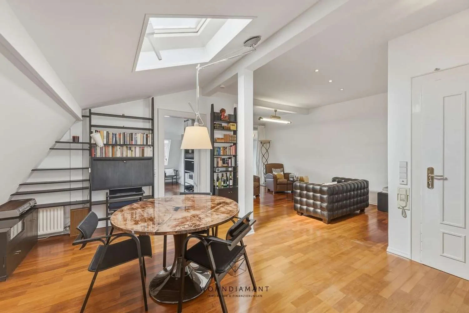2 Zimmer Wohnung mit 55 m² in Stuttgart – Bild 2