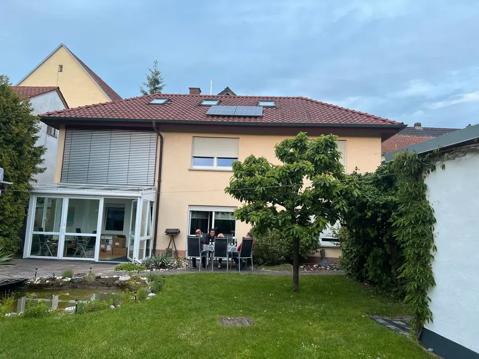 5 room house with 140 m² in Würzburg – Photo 3
