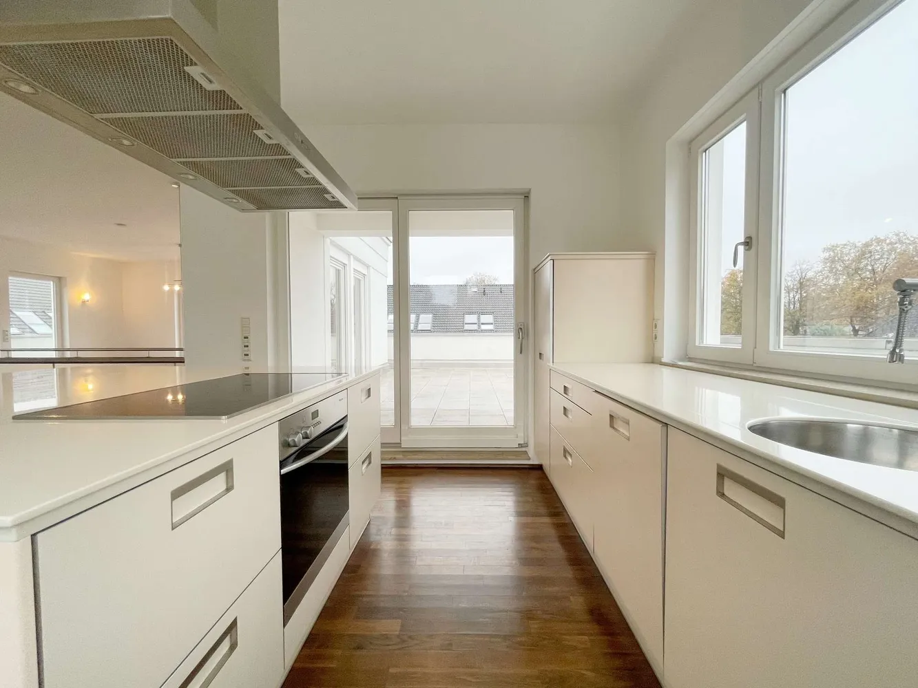 5 Zimmer Wohnung mit 196 m² in Köln – Bild 9