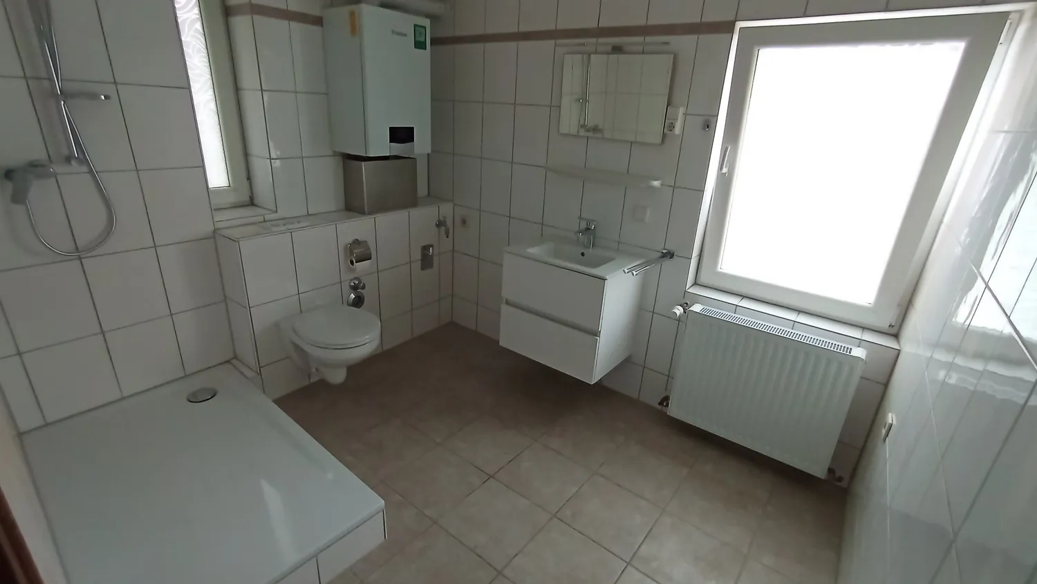 2 Zimmer Wohnung mit 70 m² in Neuss – Bild 1