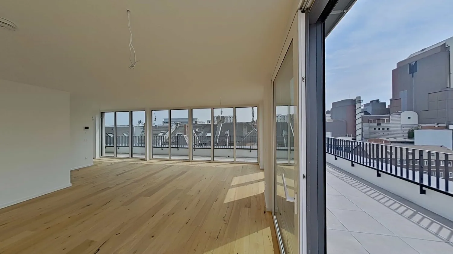 2 Zimmer Wohnung mit 146 m² in Frankfurt am Main – Bild 4