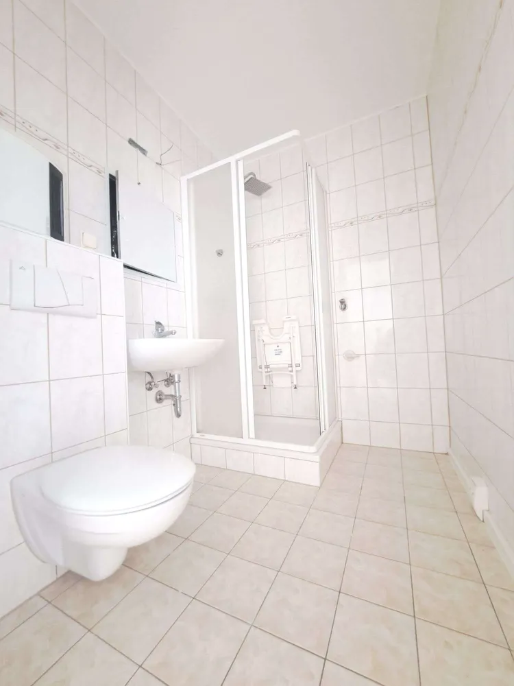 3 Zimmer Wohnung mit 55 m² in Halle (Saale) – Bild 4