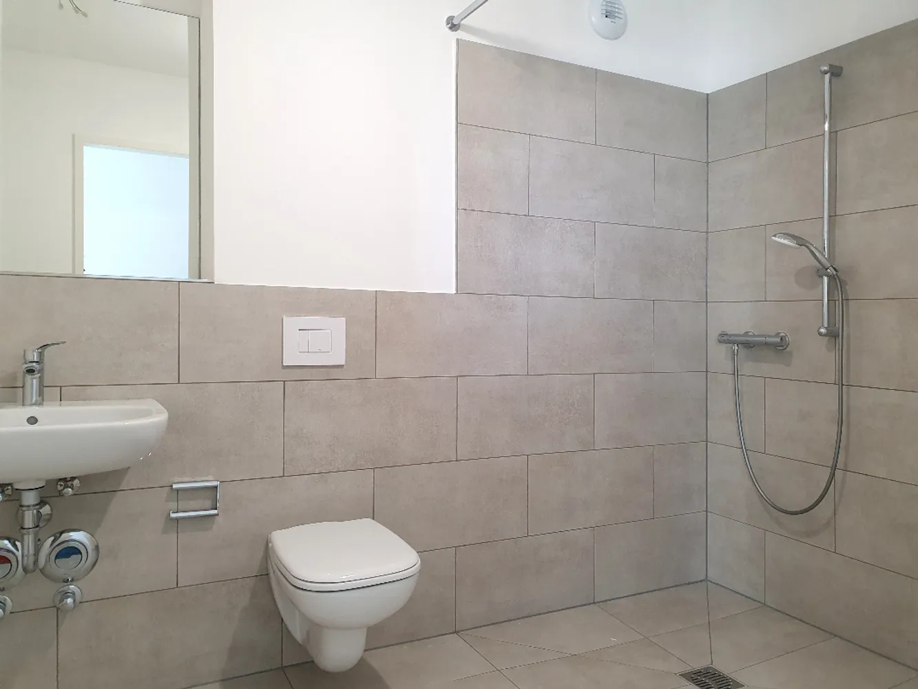2 Zimmer Wohnung mit 59 m² in Hannover – Bild 2