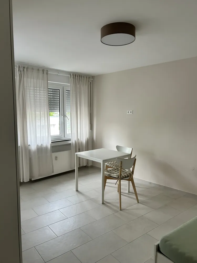 1 Zimmer Wohnung mit 30 m² in Stuttgart – Bild 3