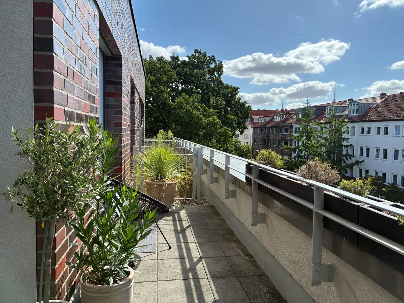 2 Zimmer Wohnung mit 60 m² in Hannover – Bild 1