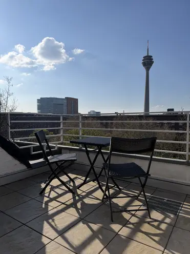 4 Zimmer Wohnung mit 92 m² in Düsseldorf – Bild 1