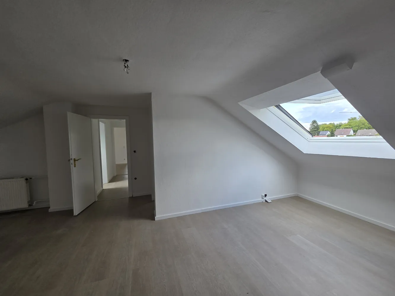 3 Zimmer Wohnung mit 80 m² in Karlsruhe – Bild 1