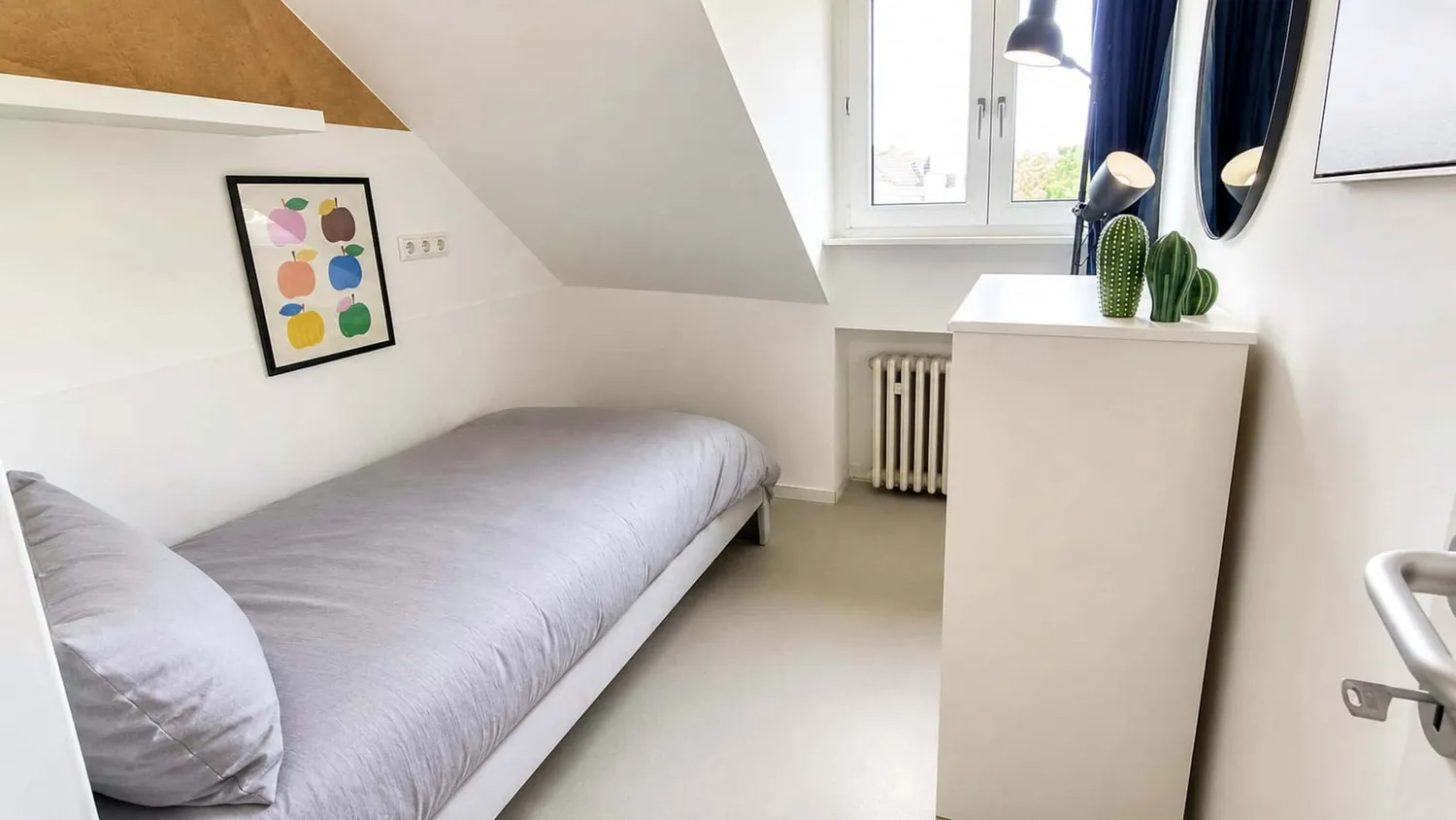 WG-Zimmer mit 12 m² in Düsseldorf – Bild 2