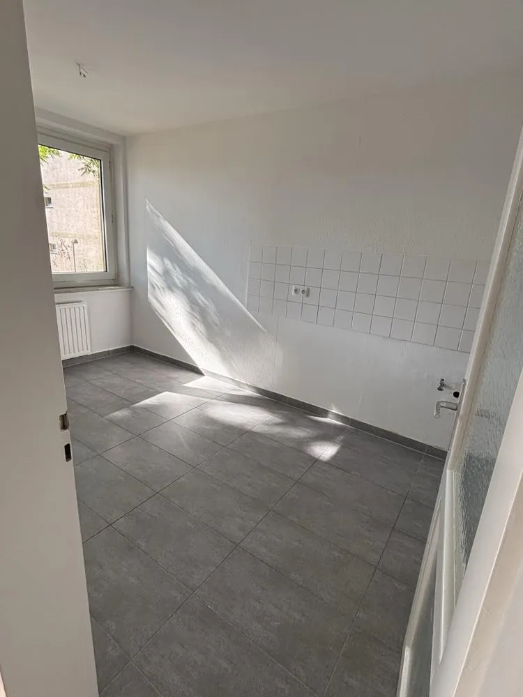 3 room apartment with 67 m² in Duisburg – Photo 10