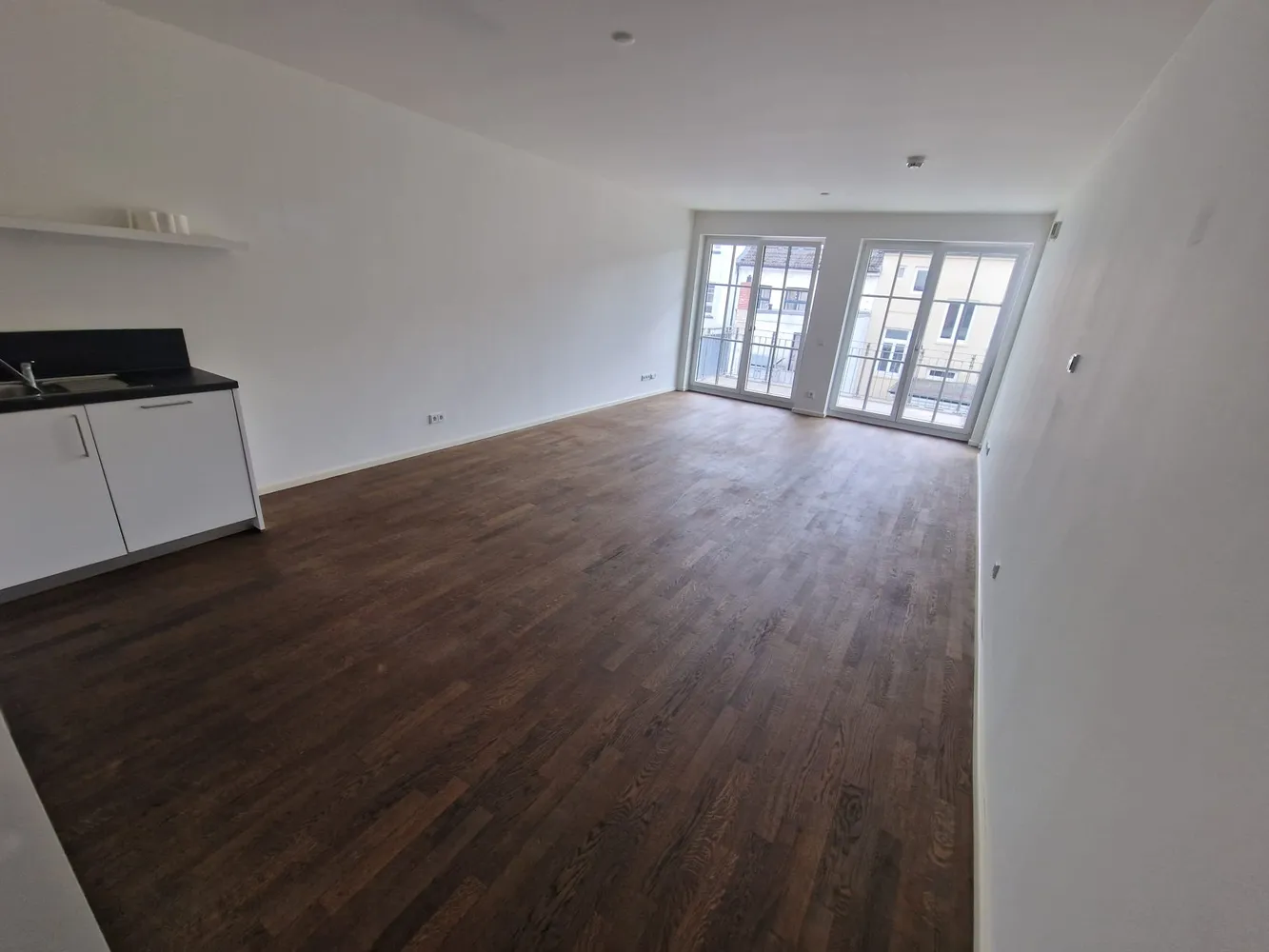 2 Zimmer Wohnung mit 79 m² in Hamburg – Bild 1