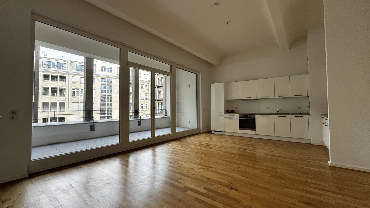5 Zimmer Wohnung mit 133 m² in Berlin – Bild 2