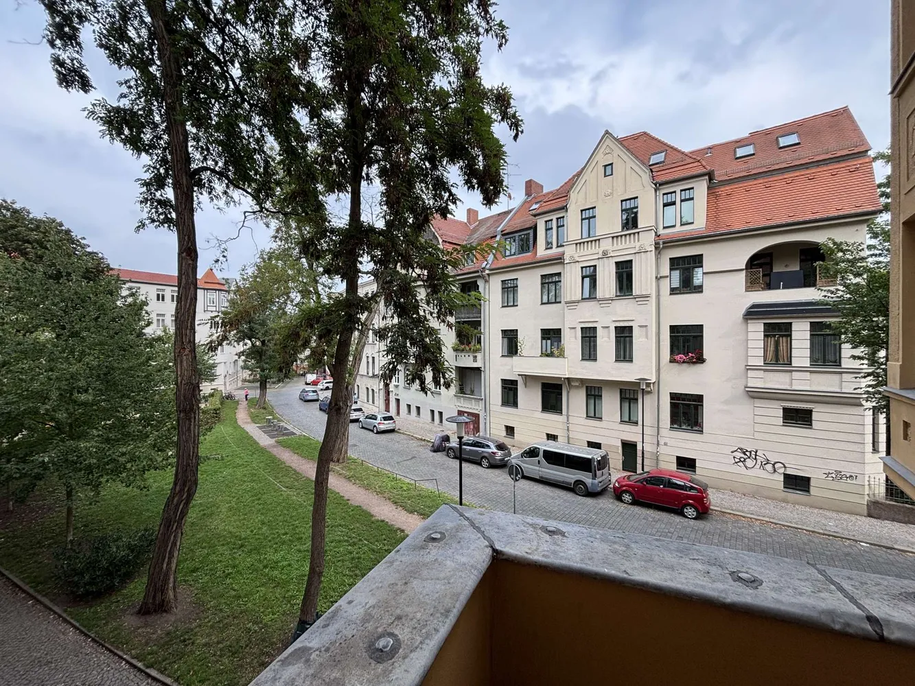 4 Zimmer Wohnung mit 124 m² in Halle (Saale) – Bild 1