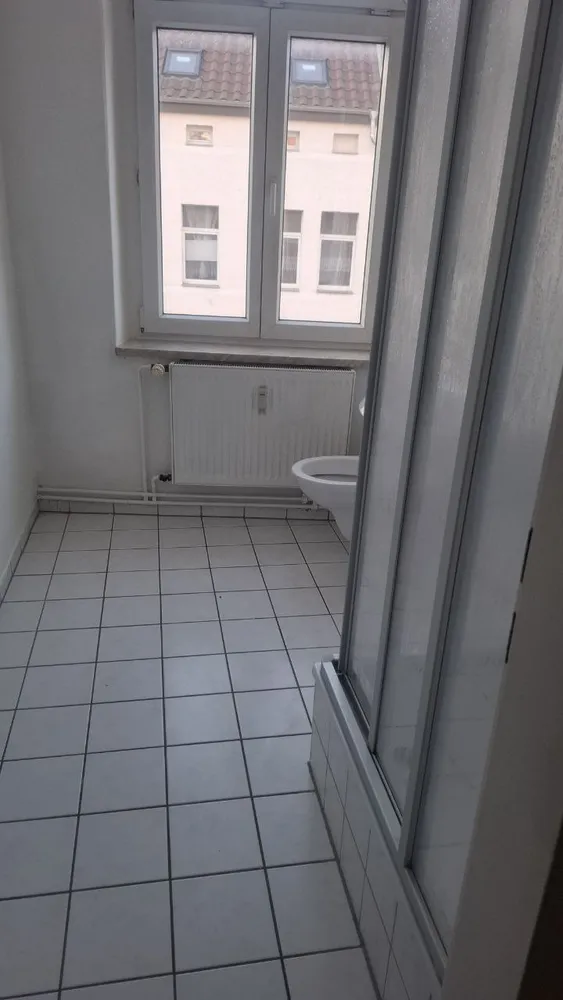 2 Zimmer Wohnung mit 69 m² in Halle (Saale) – Bild 2