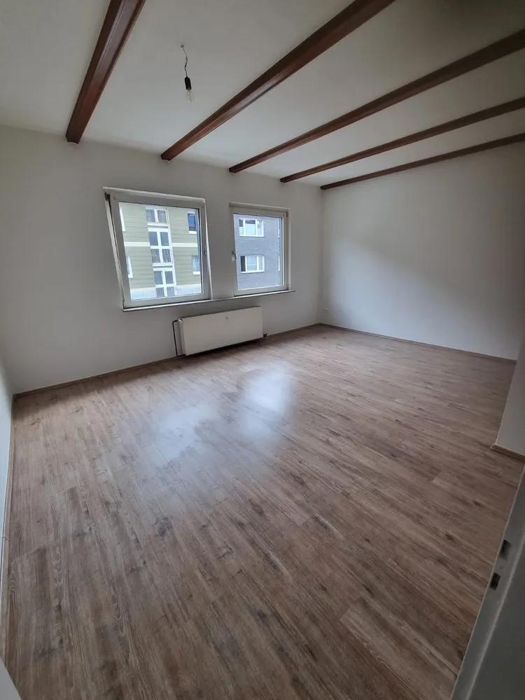 2 Zimmer Wohnung mit 65 m² in Duisburg – Bild 2