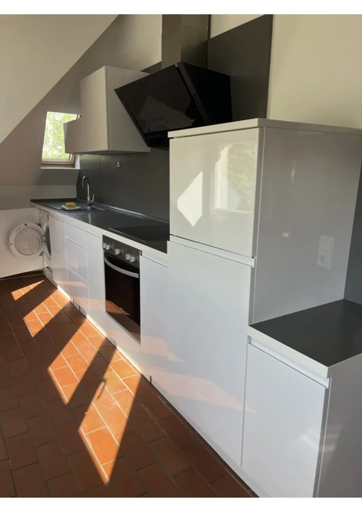 2 Zimmer Wohnung mit 90 m² in Köln – Bild 9