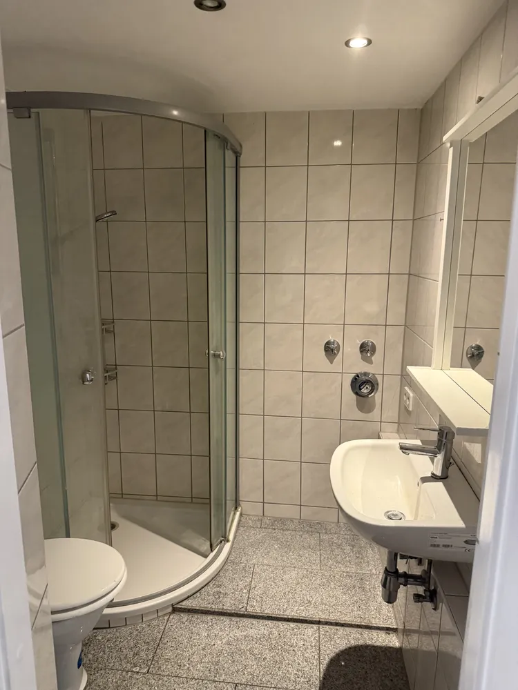 1 Zimmer Wohnung mit 36 m² in Köln – Bild 6