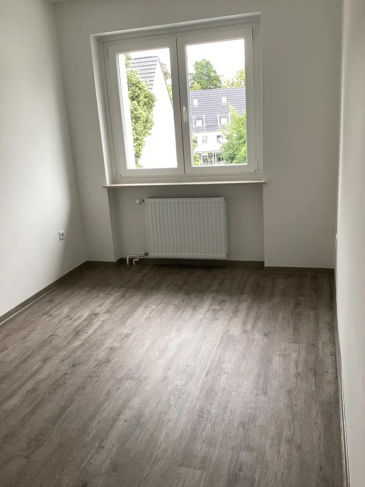 4 Zimmer Wohnung mit 96 m² in Lübeck – Bild 3