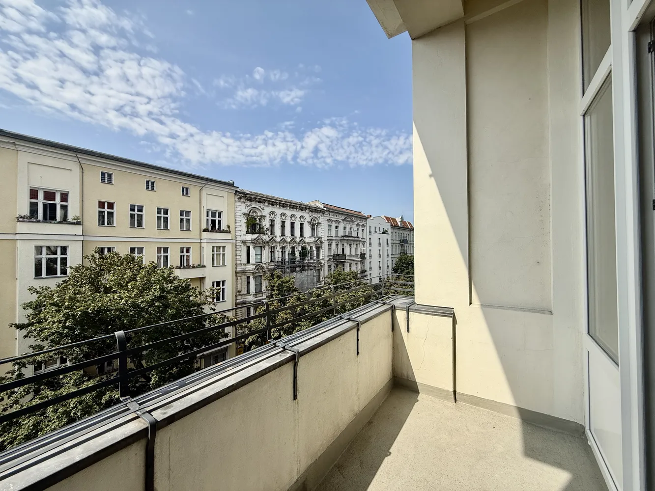 2 Zimmer Wohnung mit 87 m² in Berlin – Bild 9