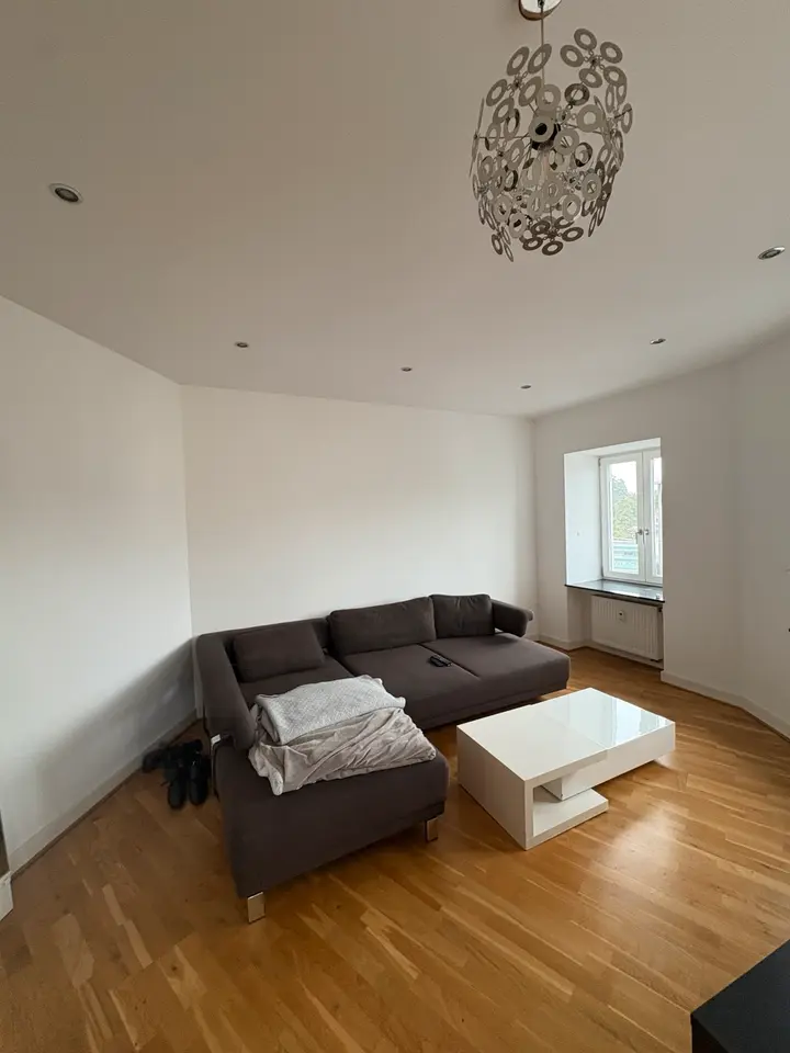 WG-Zimmer mit 68 m² in Frankfurt am Main – Bild 1