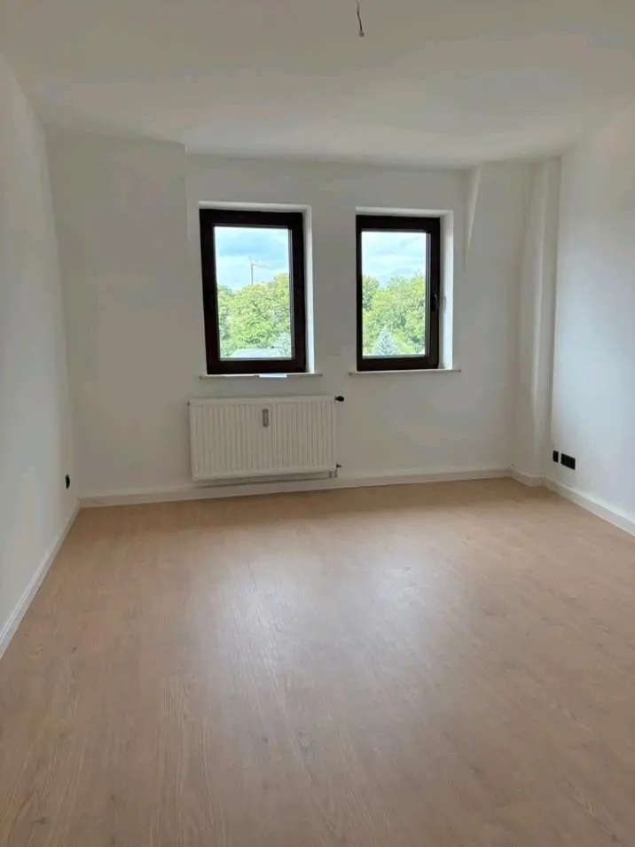 WG-Zimmer mit 51 m² in Crimmitschau – Bild 1