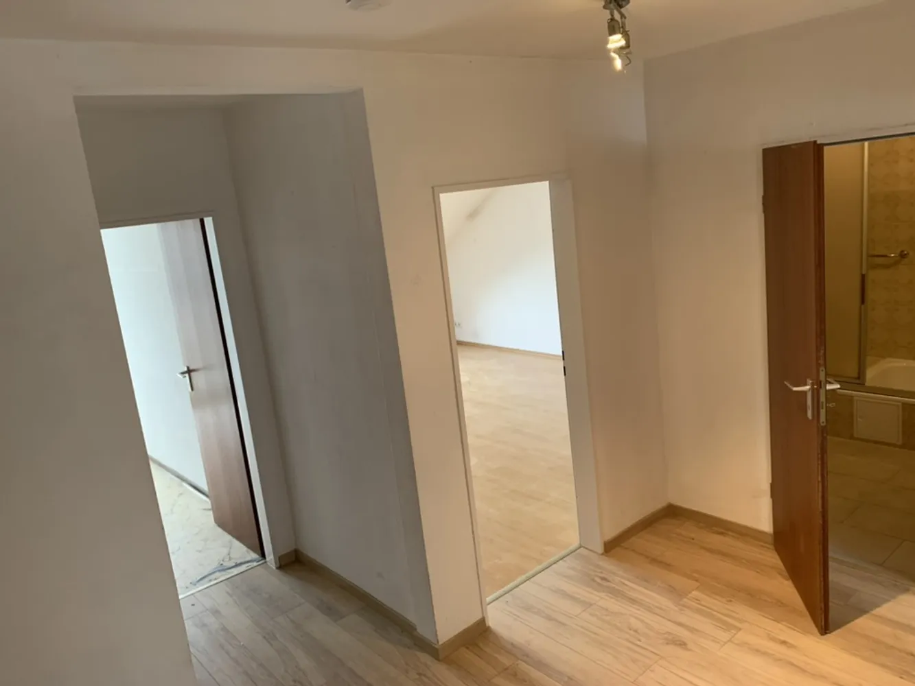 2 Zimmer Wohnung mit 57 m² in Wuppertal – Bild 6