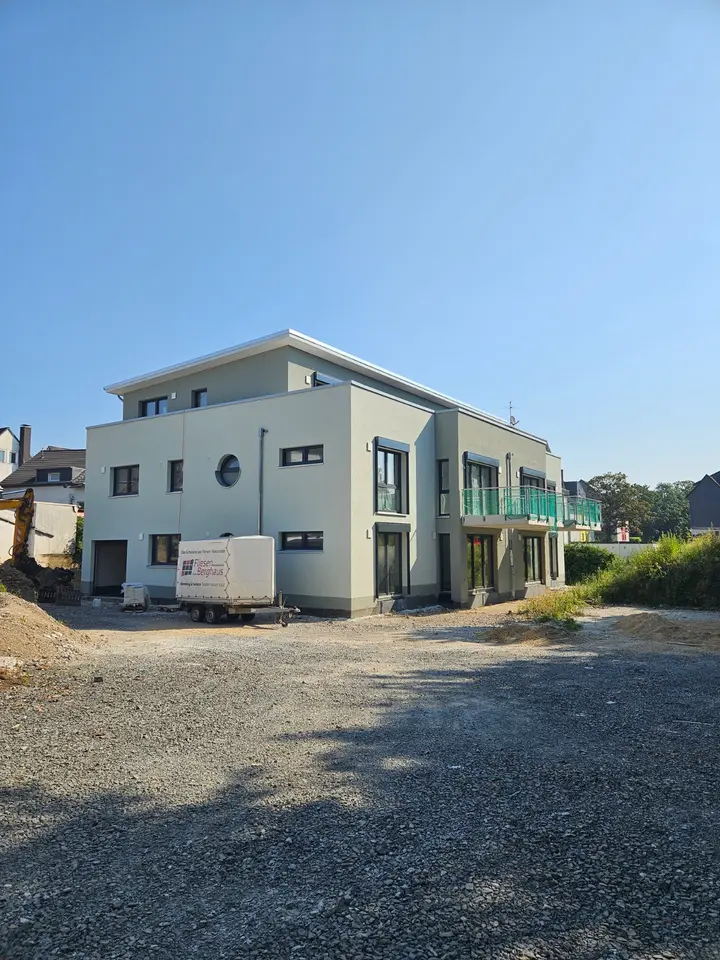4 Zimmer Wohnung mit 158 m² in Bergisch Gladbach – Bild 2