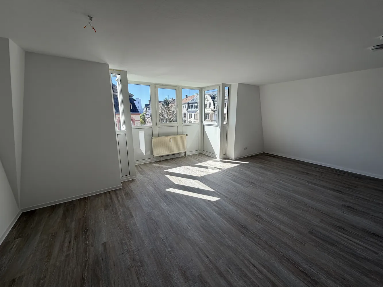 2 Zimmer Wohnung mit 89 m² in Frankfurt am Main – Bild 1