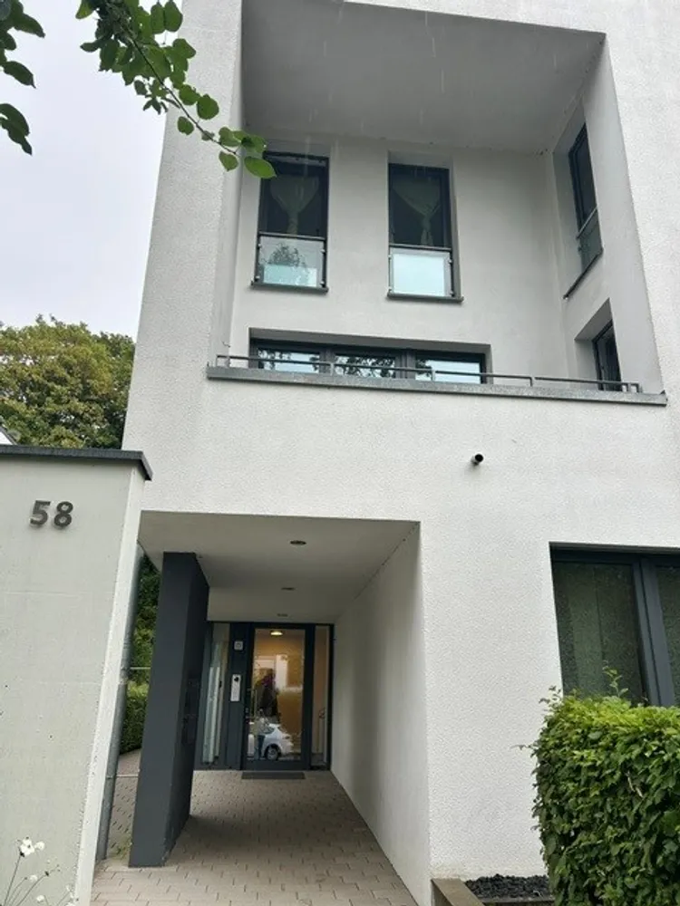 3 Zimmer Wohnung mit 110 m² in Kiel – Bild 1