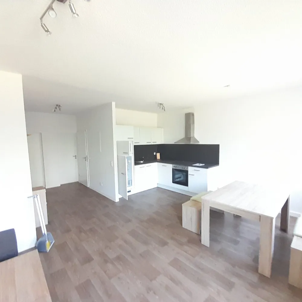 2 Zimmer Wohnung mit 57 m² in Halle (Saale) – Bild 3