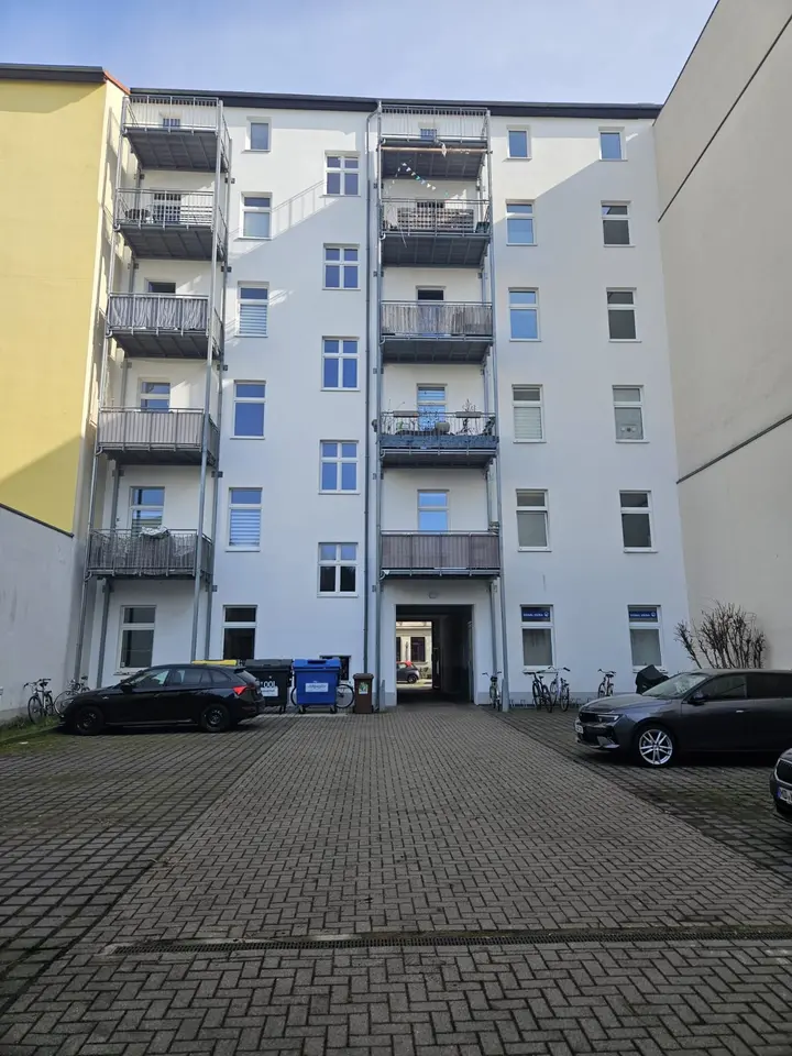 2 Zimmer Wohnung mit 80 m² in Magdeburg – Bild 2
