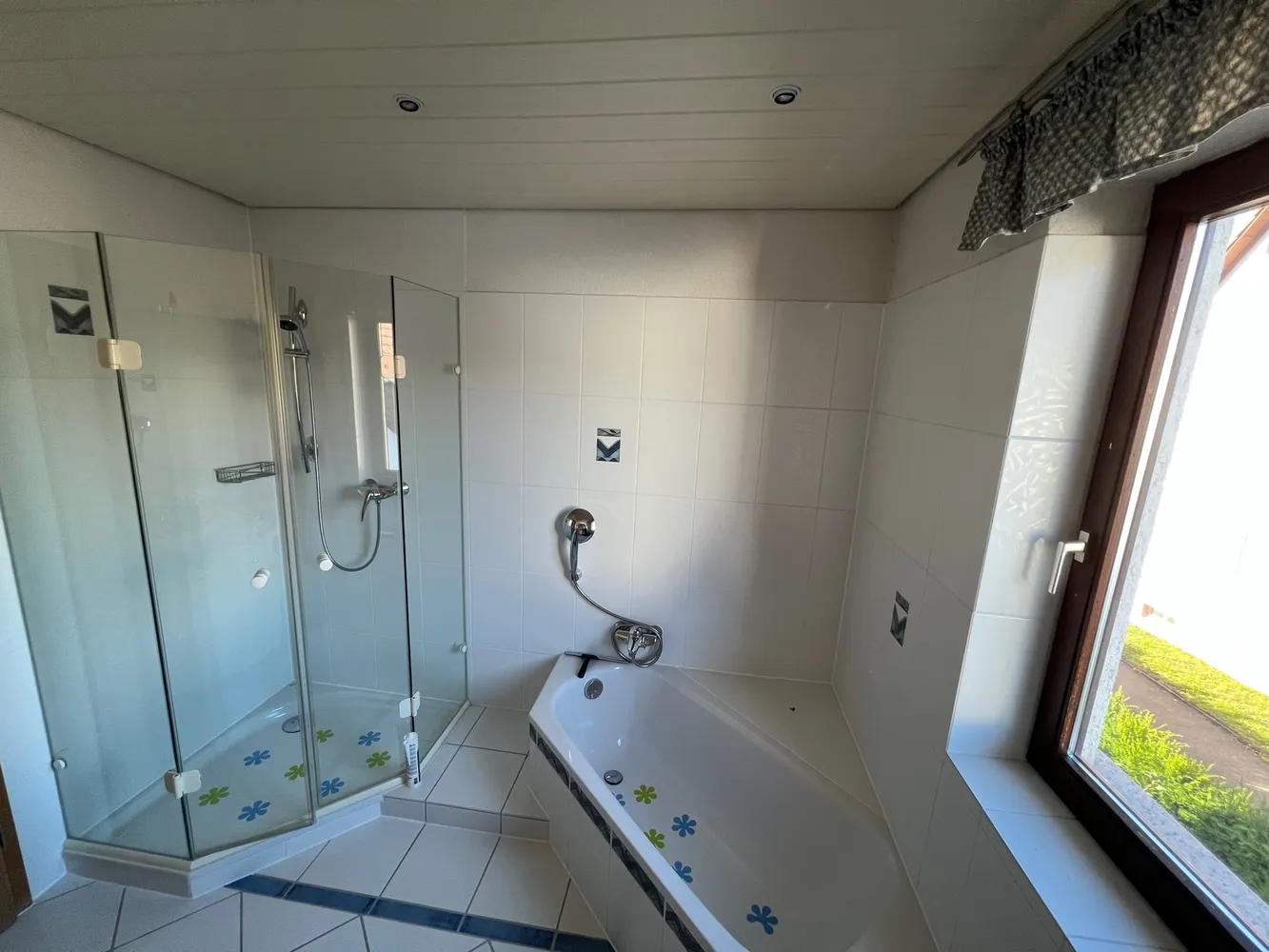 4 room apartment with 105 m² in Weil am Rhein – Photo 2