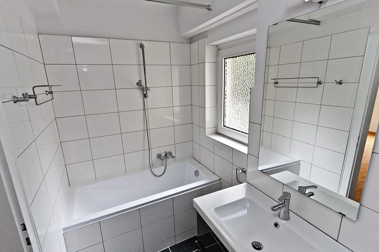 2 Zimmer Wohnung mit 65 m² in Duisburg – Bild 10