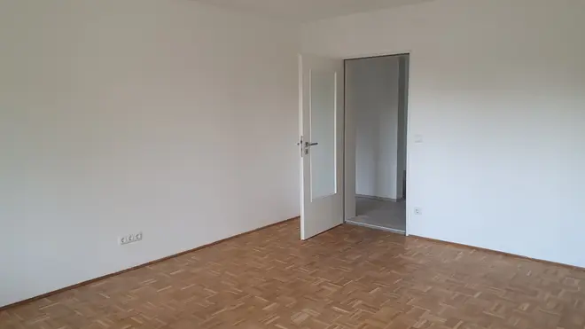 3 Zimmer Wohnung mit 81 m² in Regensburg – Bild 2