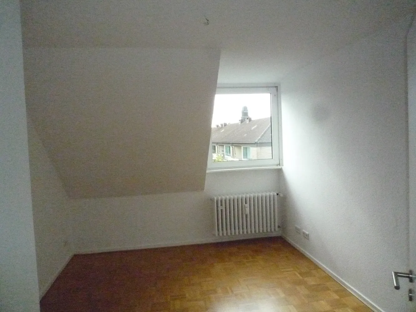 4 Zimmer Wohnung mit 100 m² in Düsseldorf – Bild 6