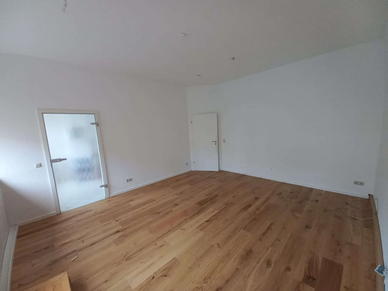 6 Zimmer Wohnung mit 145 m² in Mannheim – Bild 2