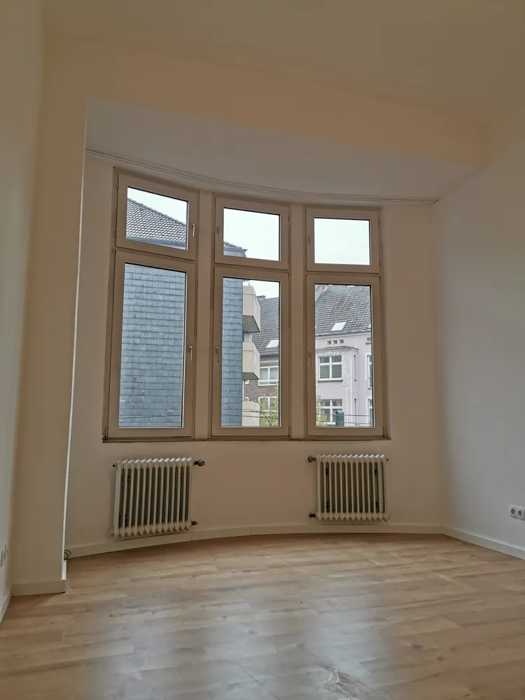 3 Zimmer Wohnung mit 81 m² in Düsseldorf – Bild 2