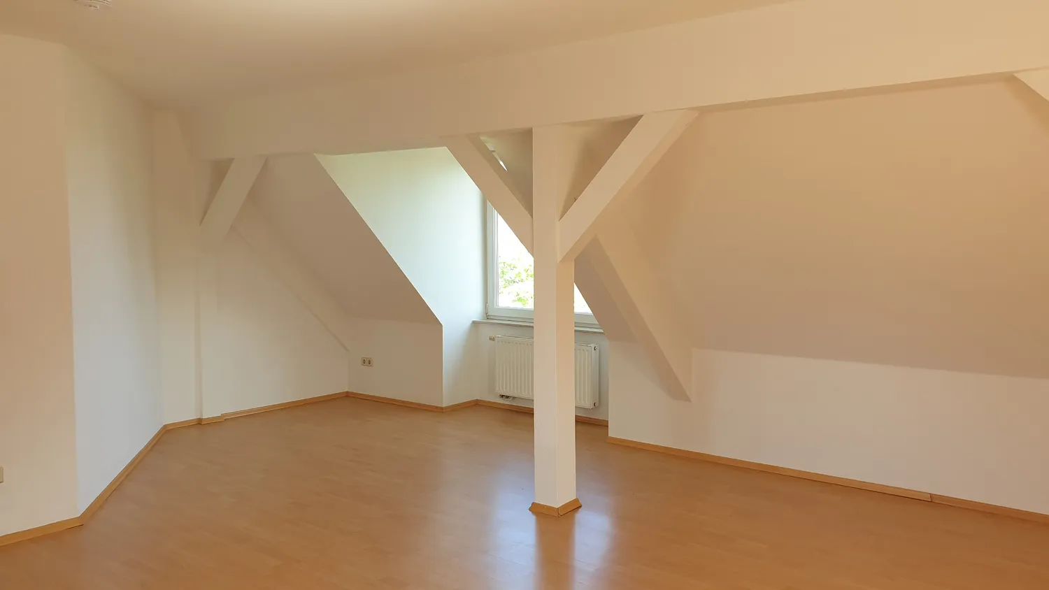 4 Zimmer Wohnung mit 110 m² in Merseburg – Bild 9