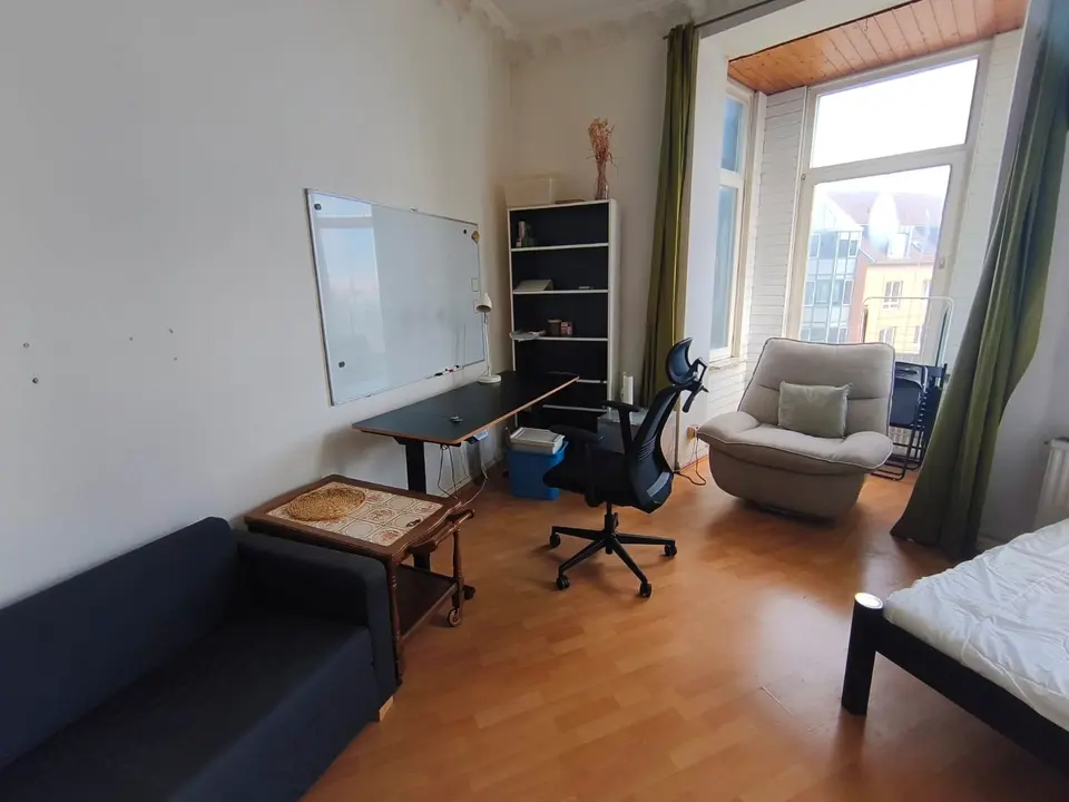 4 Zimmer Wohnung mit 97 m² in Hannover – Bild 3