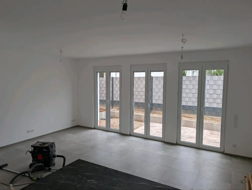 5 Zimmer Haus mit 146 m² in Rüsselsheim am Main – Bild 1
