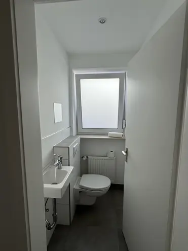 4 Zimmer Wohnung mit 110 m² in Karlsruhe – Bild 4