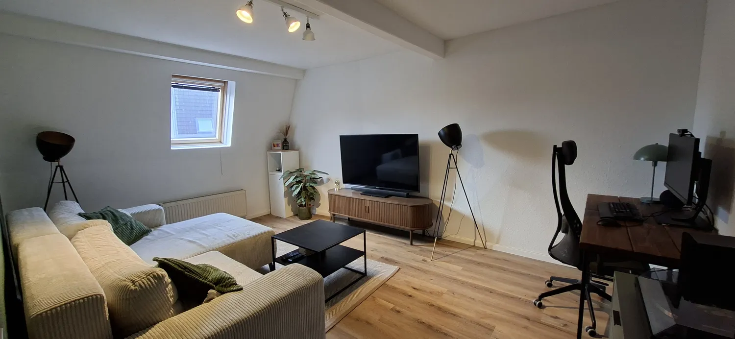 3 Zimmer Wohnung mit 70 m² in Köln – Bild 2