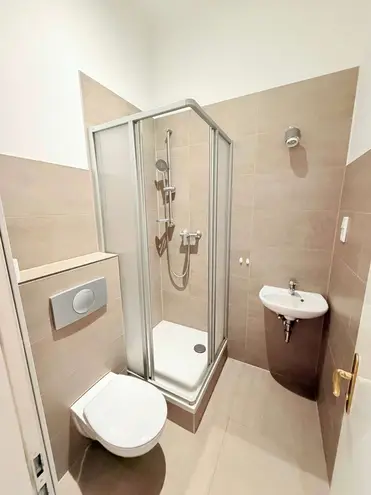 4 Zimmer Wohnung mit 135 m² in Berlin – Bild 9