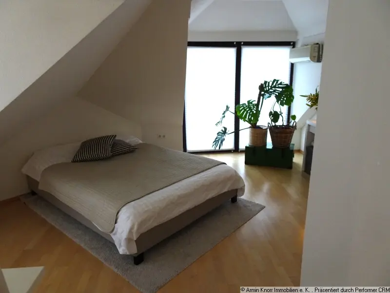 4 Zimmer Wohnung mit 122 m² in Oldenburg – Bild 1