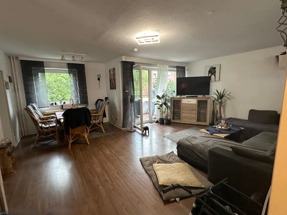 5 Zimmer Wohnung mit 145 m² in Emden – Bild 1