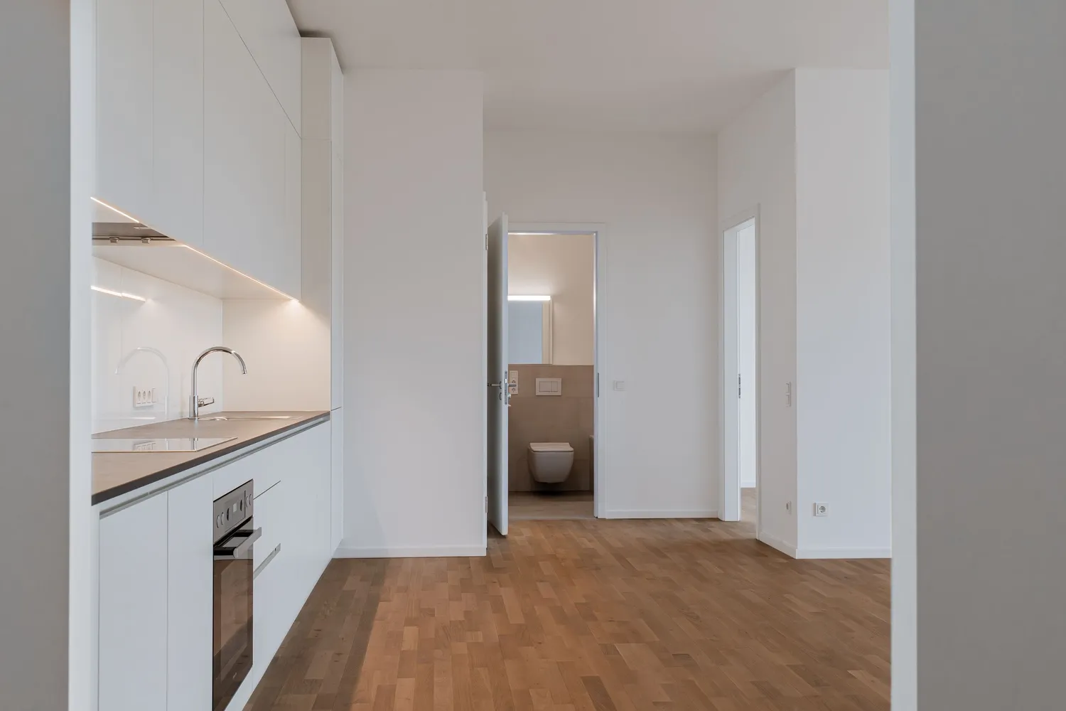 2 Zimmer Wohnung mit 81 m² in Berlin – Bild 10