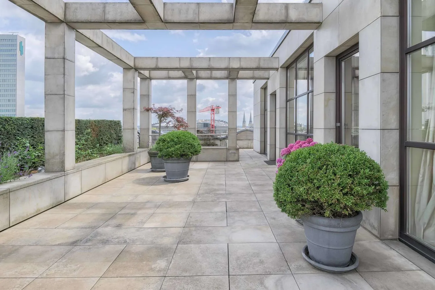 9 room apartment with 540 m² in Düsseldorf – Photo 1