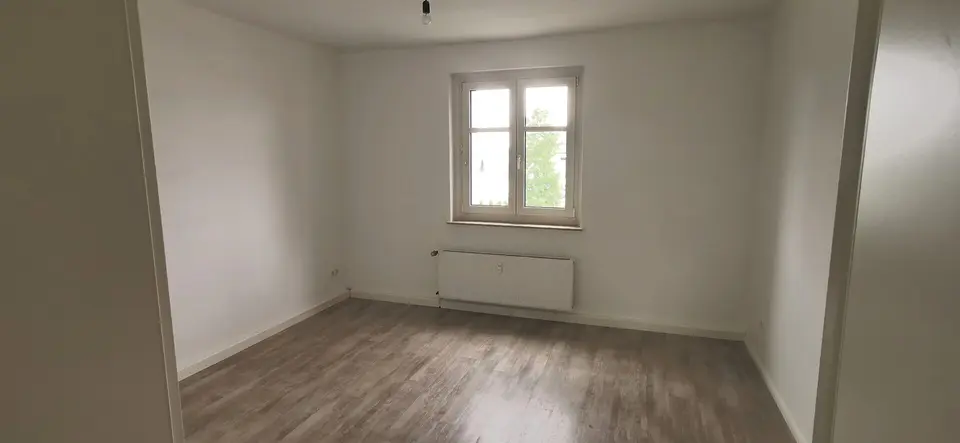 4 Zimmer Wohnung mit 75 m² in Zeitz – Bild 1