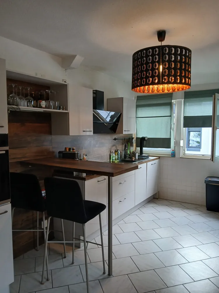 3 Zimmer Wohnung mit 100 m² in Wiesbaden – Bild 3