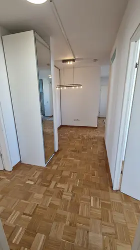 4 Zimmer Wohnung mit 80 m² in München – Bild 9